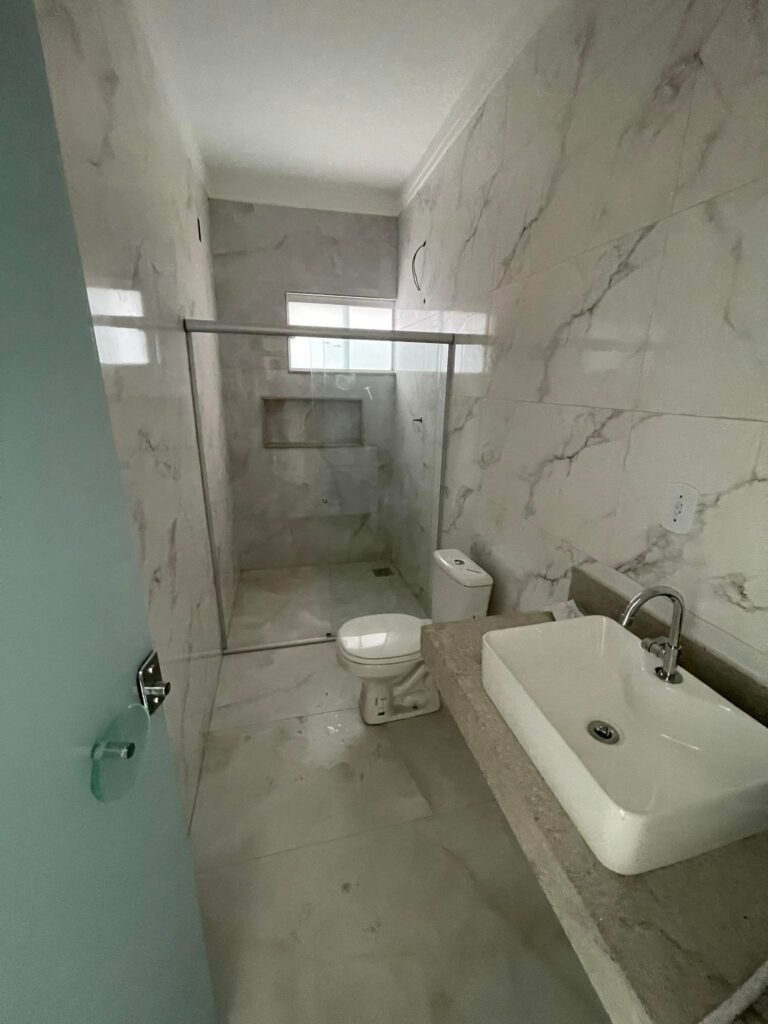 CASA NO BAIRRO LAGOA SANTA 2 – GOV. VALADARES/MG — foto 12