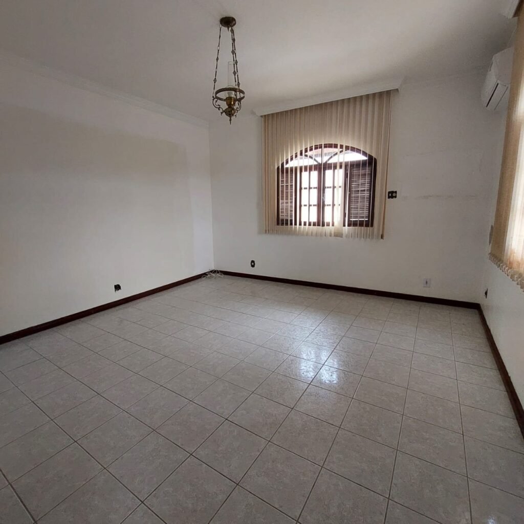 Casa 3 Pavimentos no Bairro Santa Terezinha — foto 5