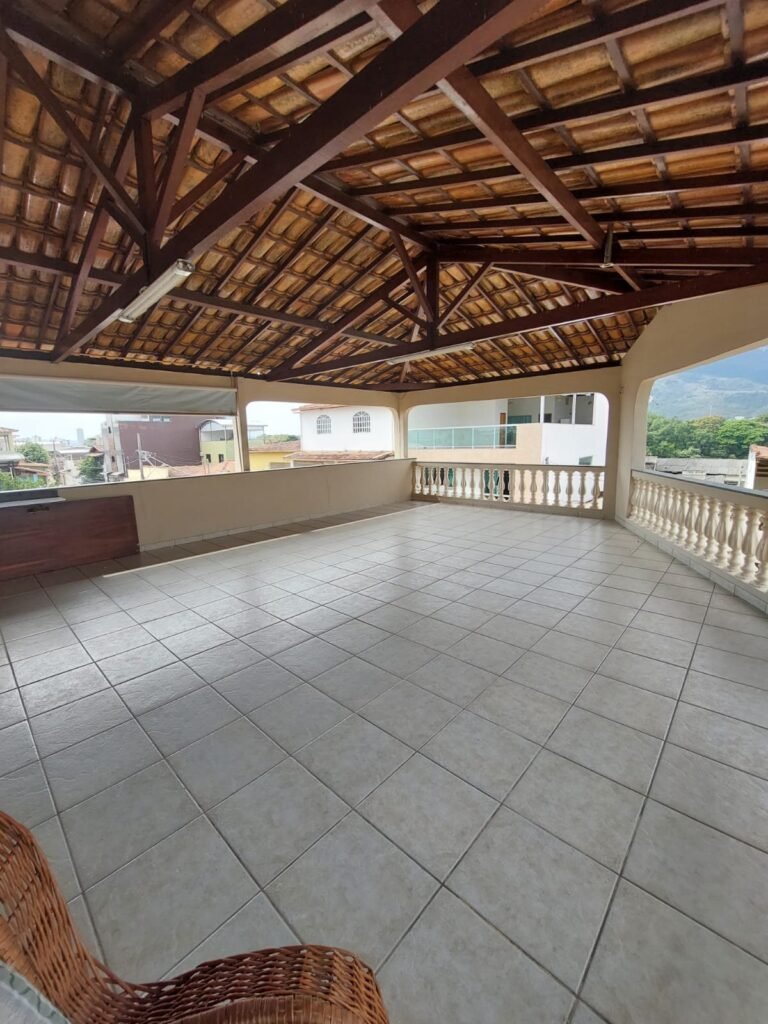 Casa 3 Pavimentos no Bairro Santa Terezinha — foto 2