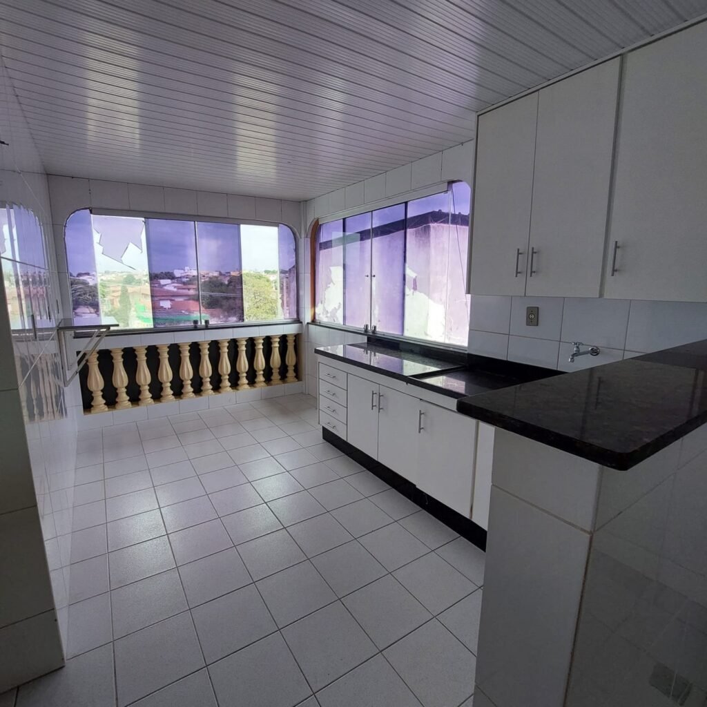 Casa 3 Pavimentos no Bairro Santa Terezinha — foto 6