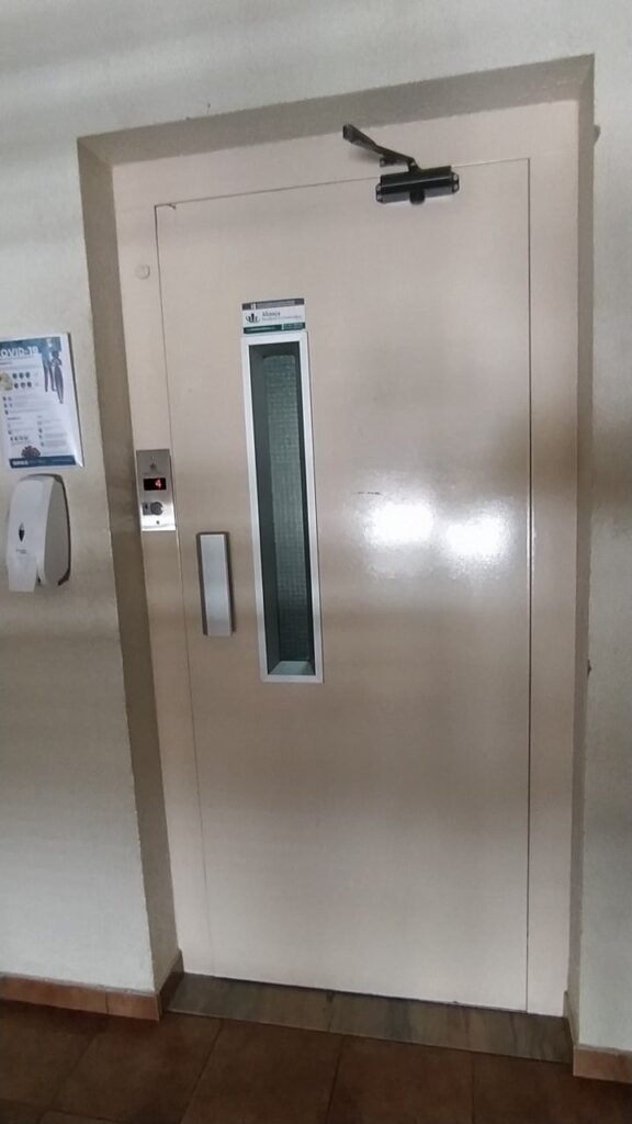 Apartamento no Bairro Grã Duquesa — foto 1