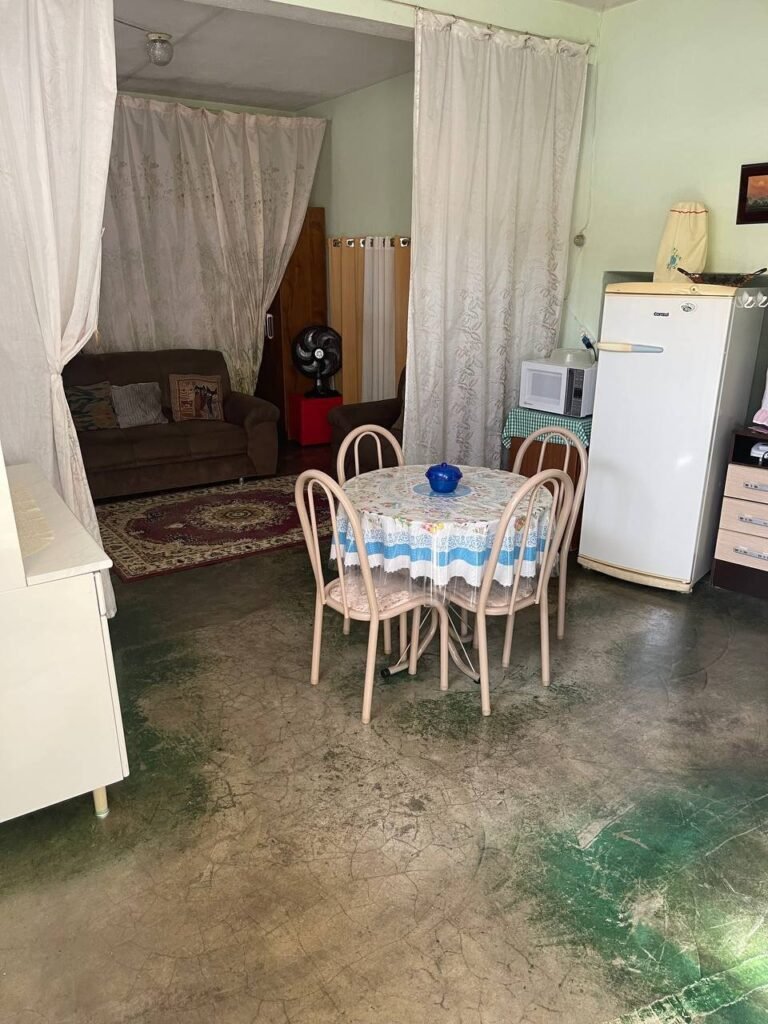 CASA NO BAIRRO SANTA HELENA — foto 2