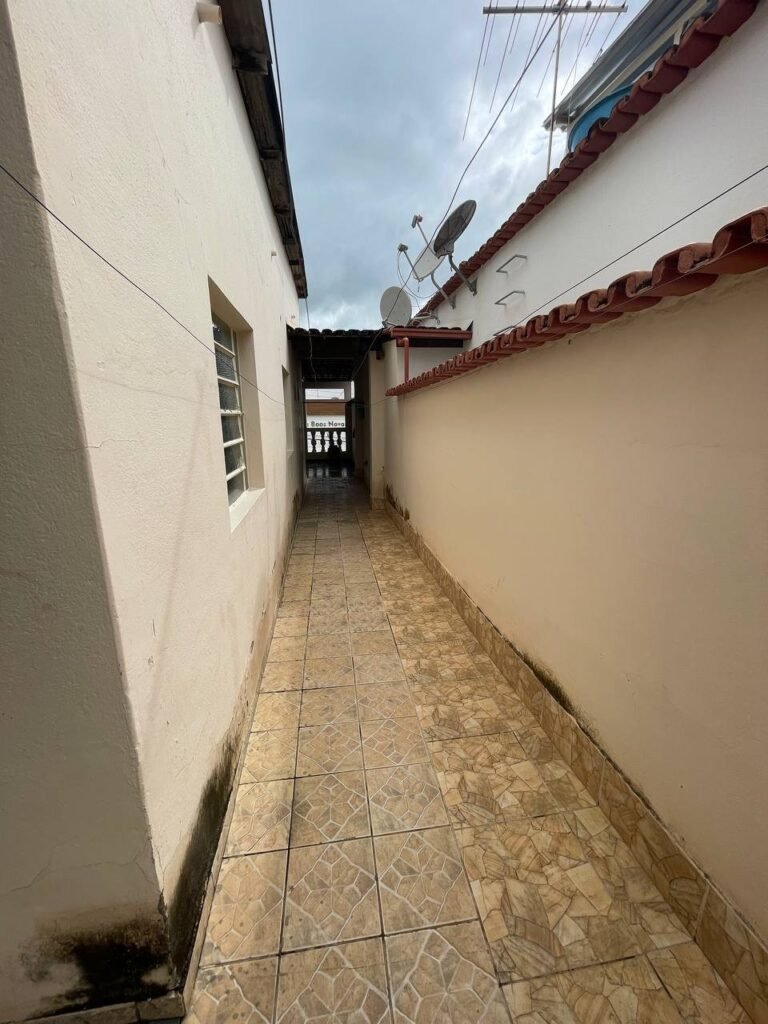 CASA NO BAIRRO SANTA HELENA — foto 10