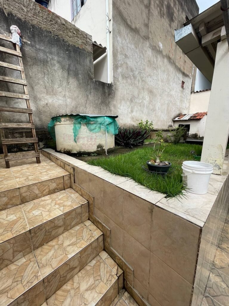 CASA NO BAIRRO SANTA HELENA — foto 8
