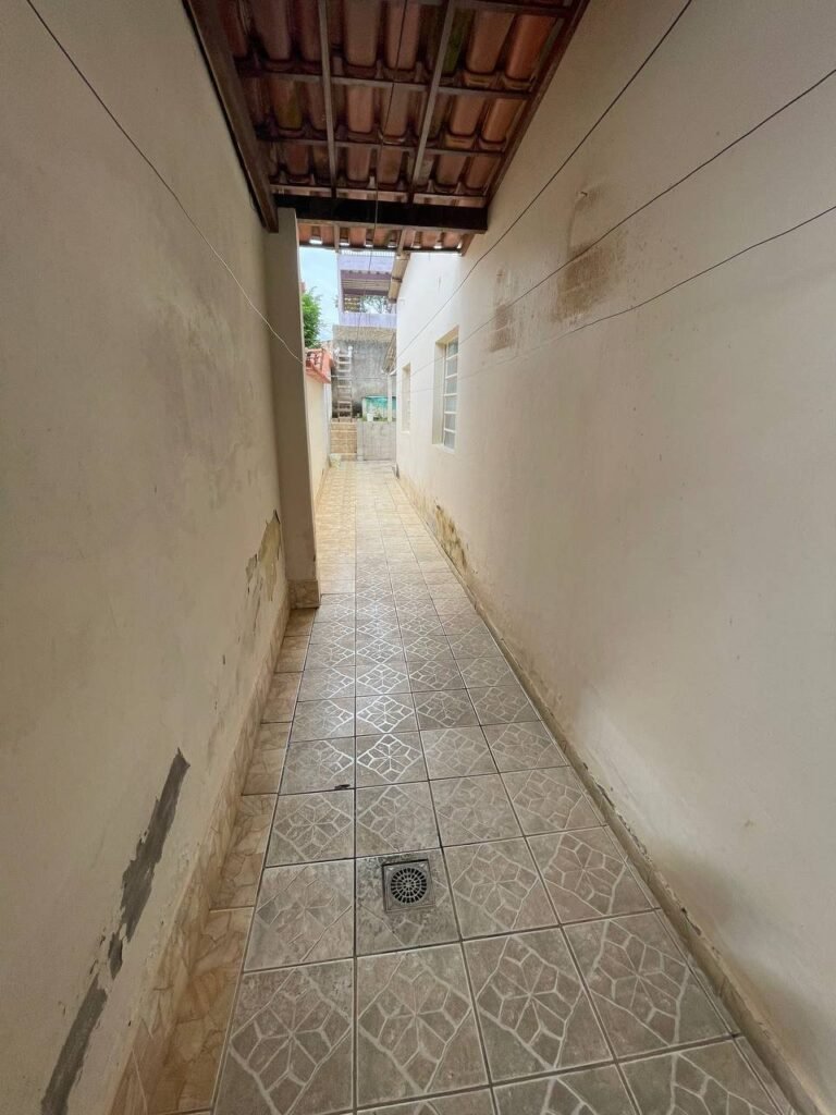 CASA NO BAIRRO SANTA HELENA — foto 7